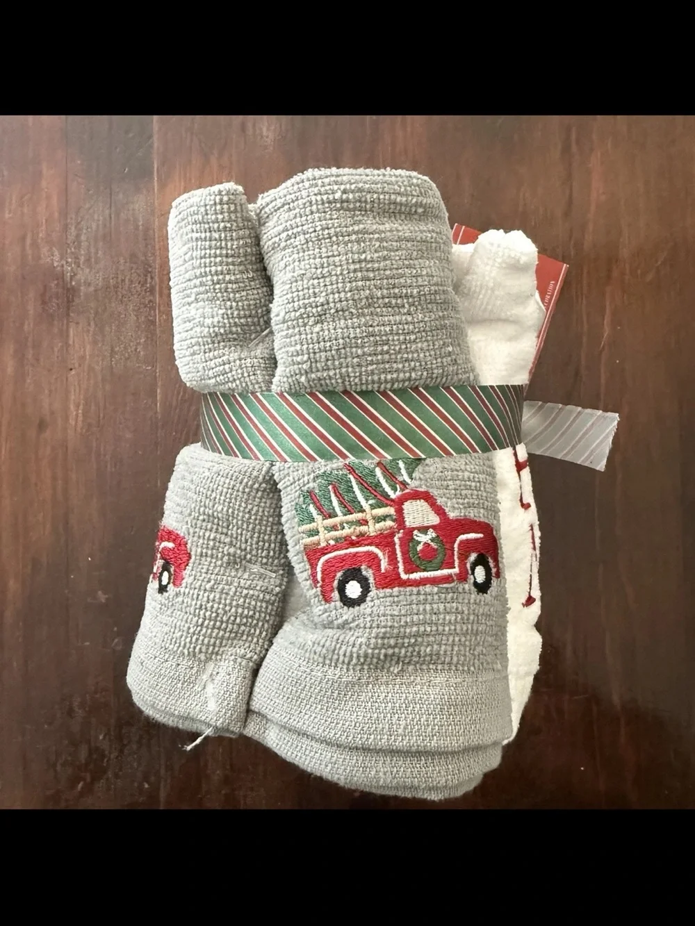 Christmas Handtowels Set of 6 12X12 embroidered Red Truck Christmas Tree holiday